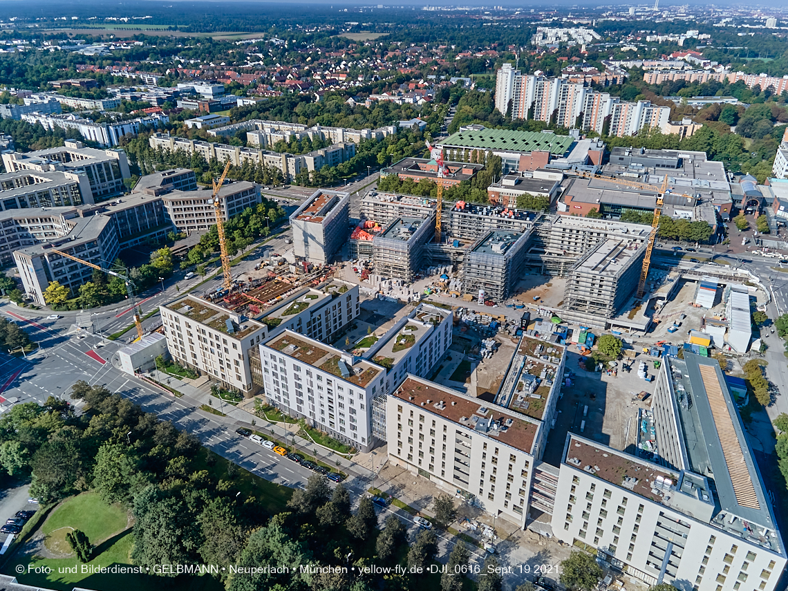 19.09.2021 - Perlach Plaza und Umgebung in Neuperlach 